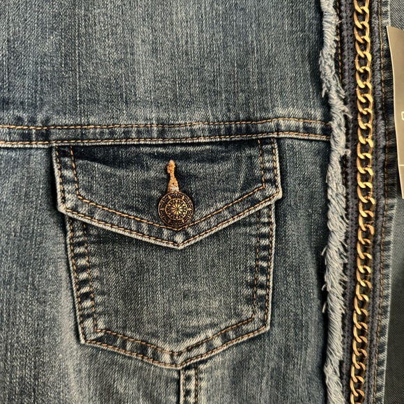 Chico's Chauncey Chain Denim Light Indigo Wash Denim Jean Jacket - Picture 7 of 9